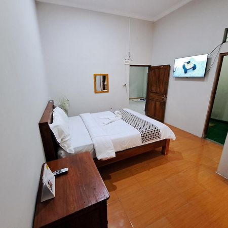 Romadhoni Homestay Magelang Camera foto
