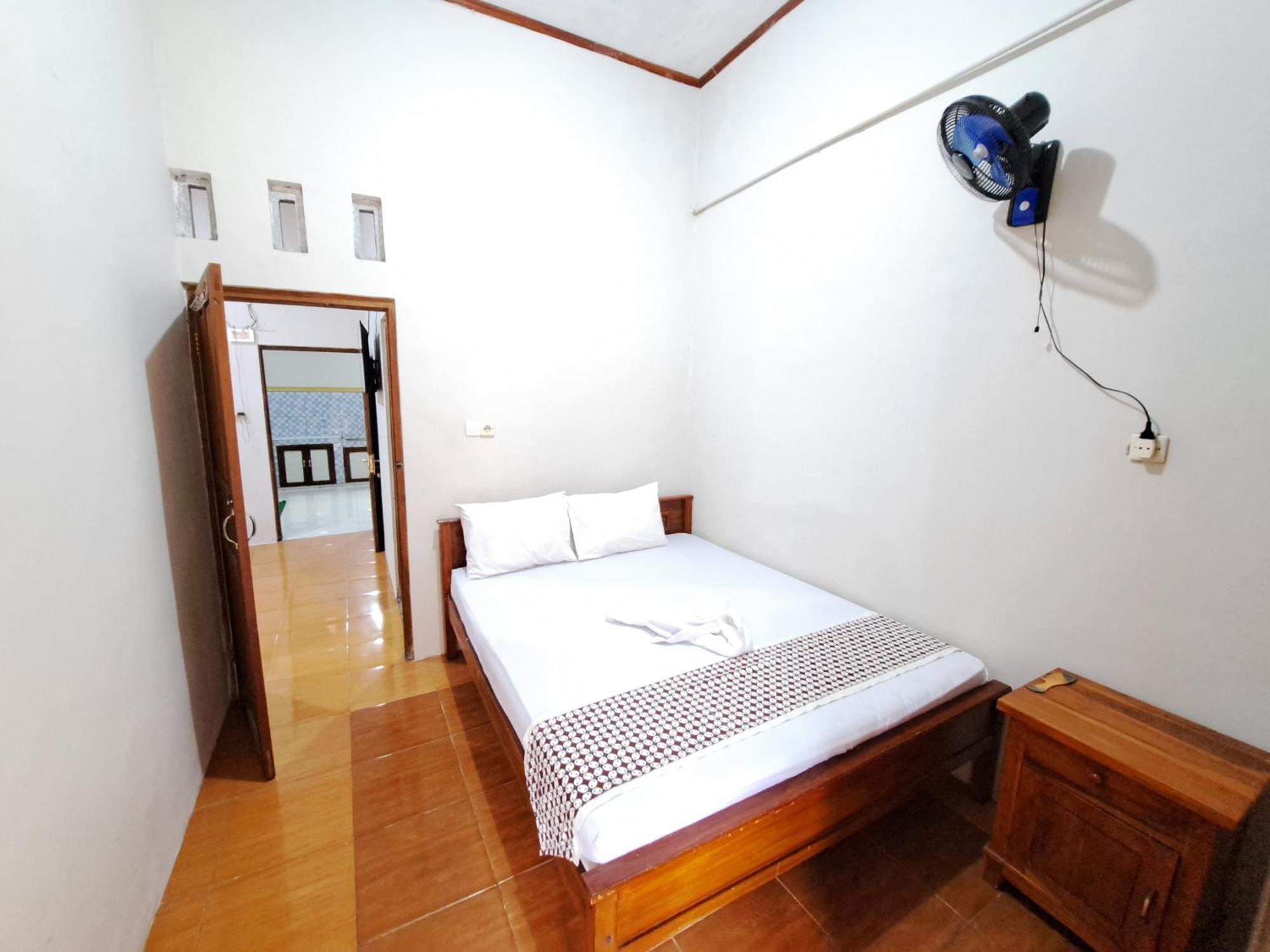 Romadhoni Homestay Magelang Camera foto